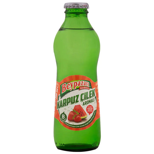 Beypazarı Karpuz natuurlijk mineraalwater met watermeloen- en aardbeiensmaak.